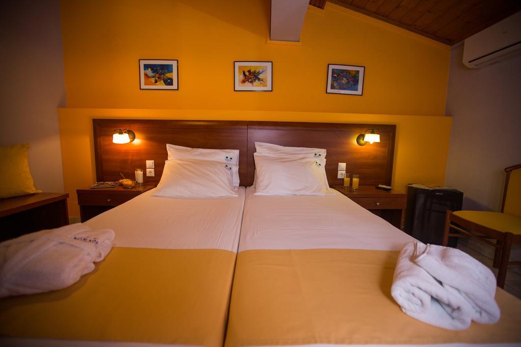 Mirabel Citycenter Hotel Argostoli  Eksteriør billede