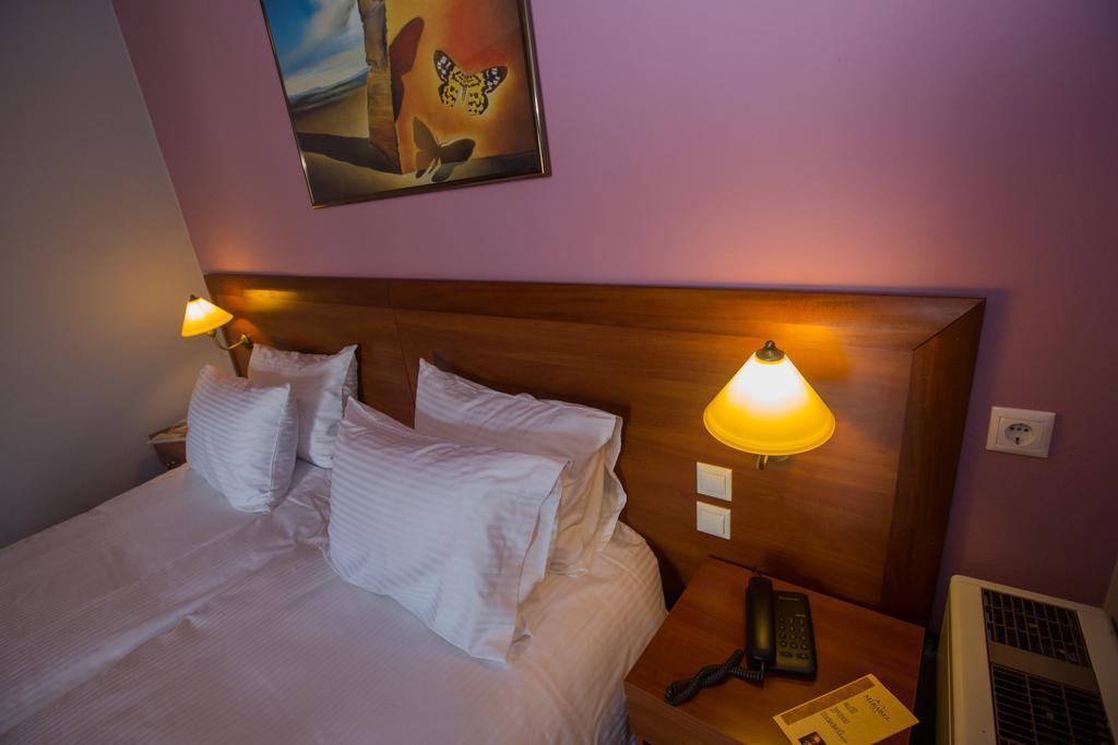 Mirabel Citycenter Hotel Argostoli  Eksteriør billede