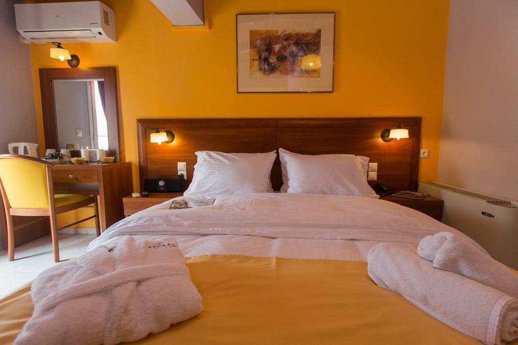Mirabel Citycenter Hotel Argostoli  Eksteriør billede