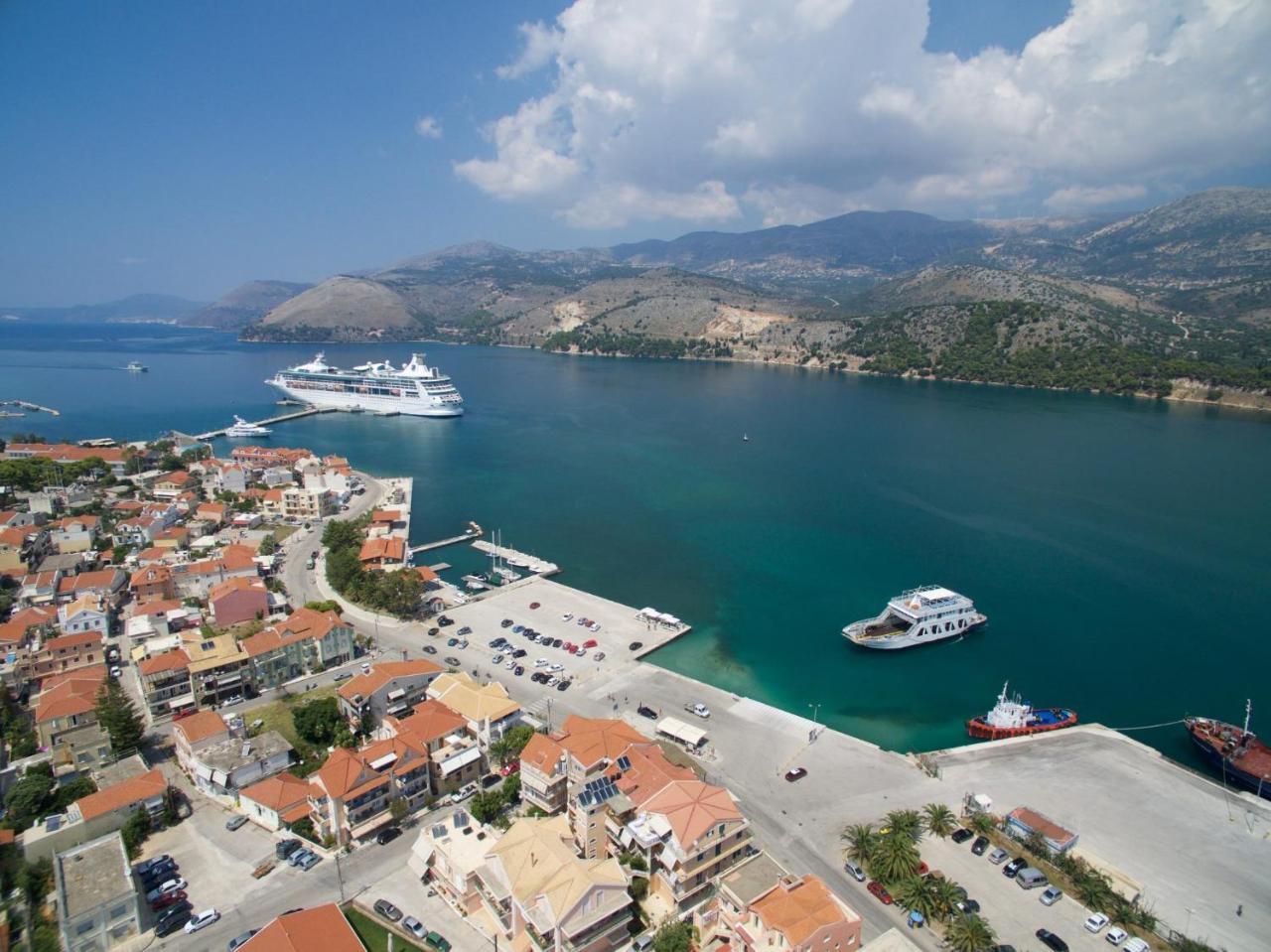 Mirabel Citycenter Hotel Argostoli  Eksteriør billede